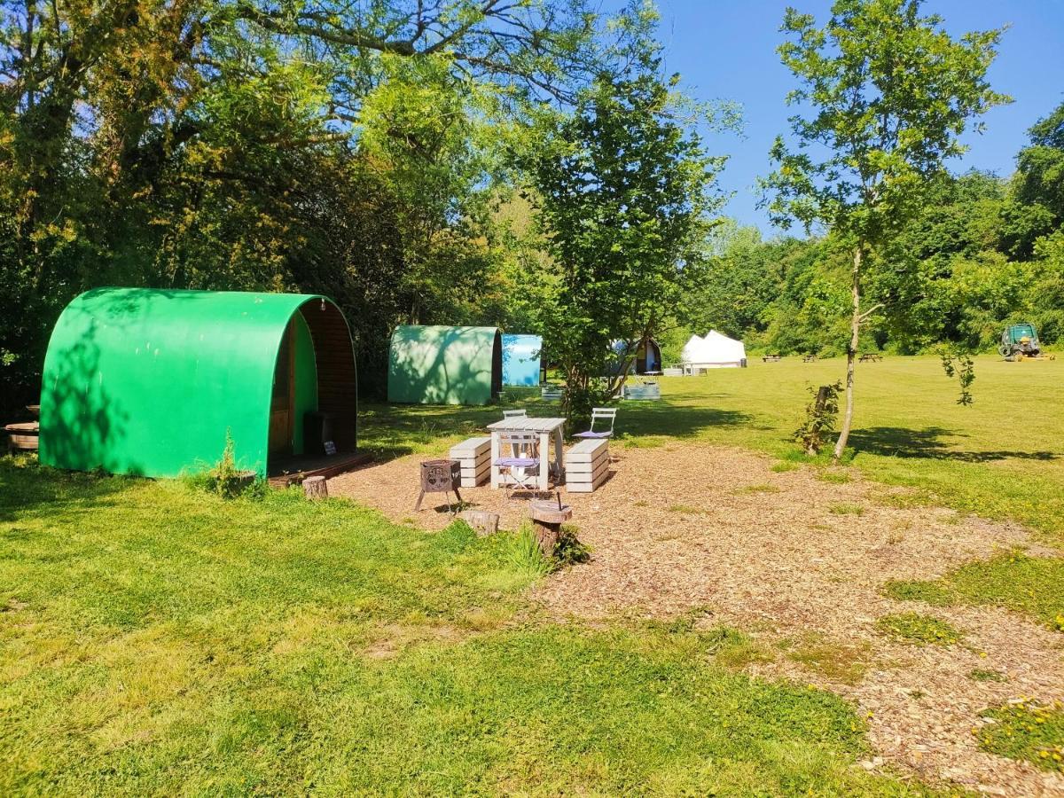 Hotel Battle Pods And Bells Glamping Exterior foto